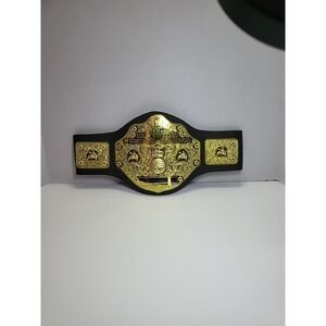 2003 Jakks WWE World Heavyweight Wrestling Champion Toy Belt No Velcr Fasteners